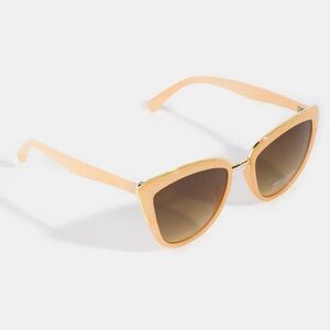 Chic Peach Cat-Eye Sunglasses